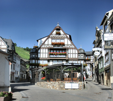 Hotel BERGS ALTE BAUERNSCHÄNKE**** ASSMANSHAUSEN - 2015