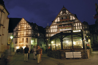 Hotel BERGS ALTE BAUERNSCHÄNKE**** ASSMANSHAUSEN - 2015
